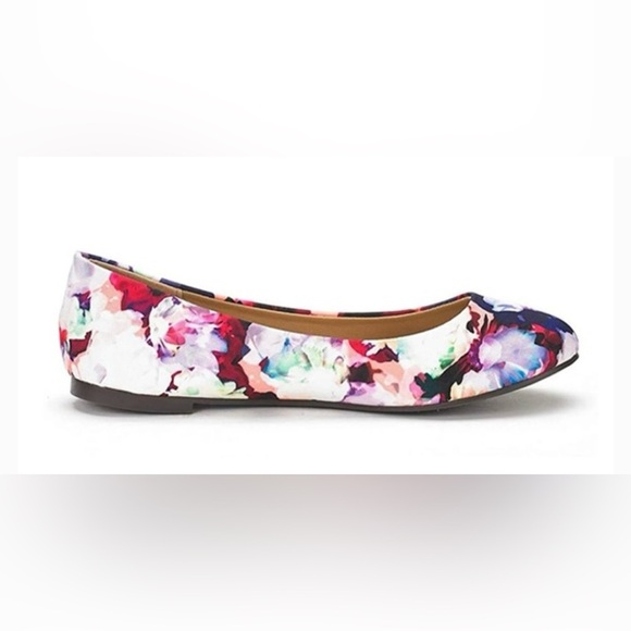 Red and Pink Floral Ballet Flats - Picture 2 of 8